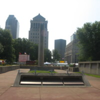 St Louis MO Veterans War Memorial.JPG